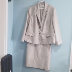 Le Suit 2 pieces Woman Suit
